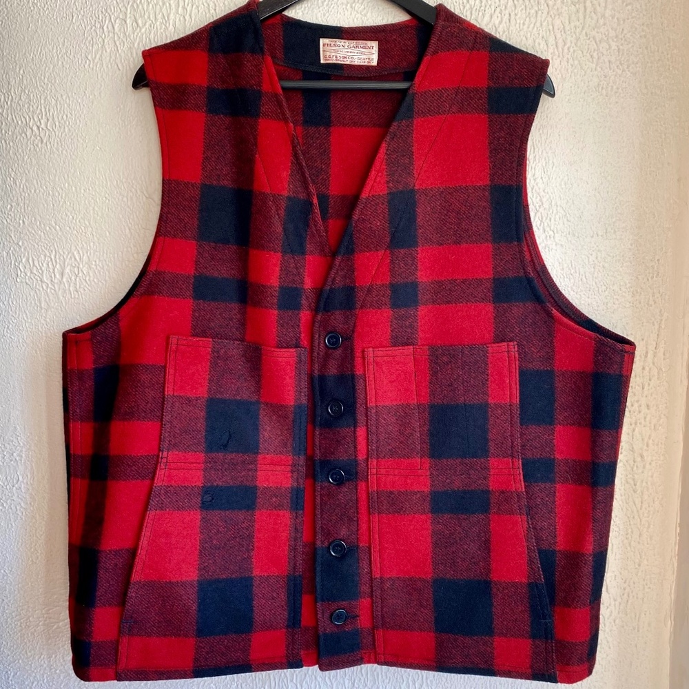 Mens Filson 100% wool Mackinaw red and black vest Size XL